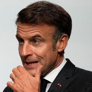 Emmanuel Macron qualifie de "complètement cons" les responsables haïtiens ayant limogé leur Premier ministre