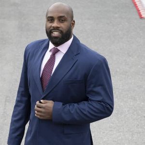 Teddy Riner et sa compagne deviennent animateurs de l'émission "Love is blind" sur Netflix