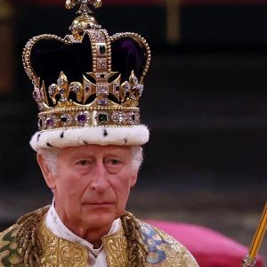 "Couronnement coûteux du roi Charles III : polémique sur les dépenses de 72 millions de livres des contribuables britanniques"