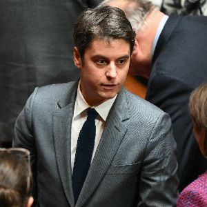 "Gabriel Attal : bientôt à la tête de Renaissance pour une refonte stratégique"