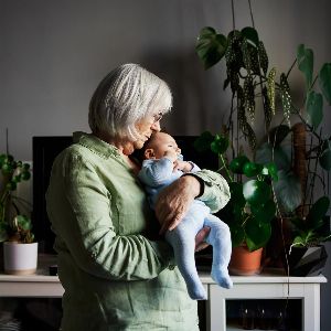 "Le phénomène de "gramnesia" chez les grands-parents : l'oubli du stress de l'éducation des jeunes enfants"