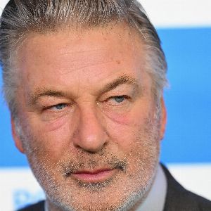 Alec Baldwin refuse de visionner le film "Rust" après l'accident mortel en coulisses