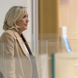 "Peine d'inéligibilité : débats politiques autour du cas Marine Le Pen"