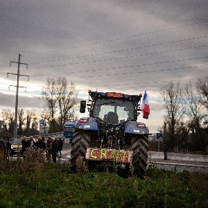 "Semaine mouvementée pour les agriculteurs en France : mobilisations et actions en vue"