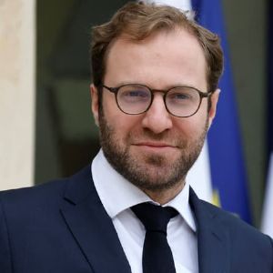 "Antoine Armand satisfait du soutien de Bruxelles à la trajectoire budgétaire française"