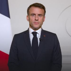 Cessez-le-feu au Liban : Macron salue l'accord et promeut le redressement du pays