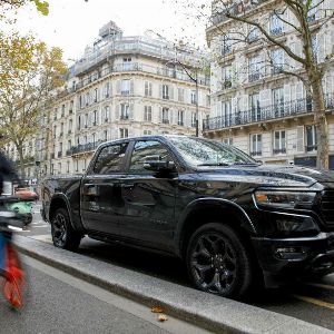 Interdiction des SUV en ville : une initiative contestée