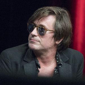 Mort de Françoise Hardy : Thomas Dutronc dévoile son ressenti et une remarque délicate qu'il ne souhaite plus entendre