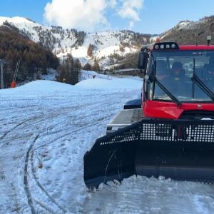 Préparatifs intenses à la station de ski d’Auron avant son ouverture le 7 décembre