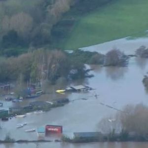 Tempête Bert : images des inondations et vents violents au Royaume-Uni