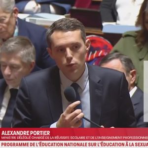 Alexandre Portier s'oppose aux syndicats conservateurs sur l'éducation sexuelle à l'école