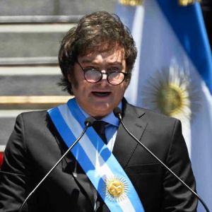 Argentine : Javier Milei prévoit de renforcer les coupes dans les dépenses publiques en 2025