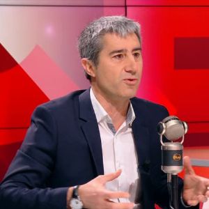 François Ruffin critique vivement les choix budgétaires du gouvernement pour 2025