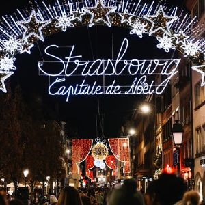 Ouverture du marché de Noël de Strasbourg : forte affluence dès le premier jour