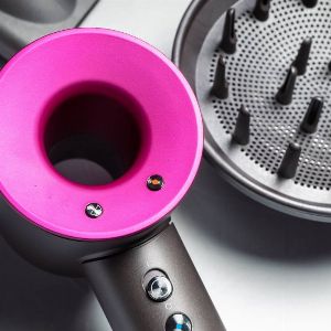 Promo Black Friday : Dyson propose une réduction sur son sèche-cheveux Supersonic