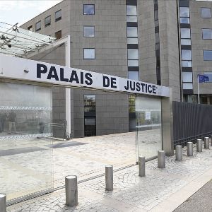 Scandale au procès des viols de Mazan : un accusé chante une chanson déplacée en plein tribunal