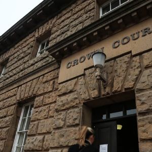 Une mère britannique condamnée à 7 ans et demi de prison pour avoir gardé son bébé dans un tiroir pendant près de trois ans