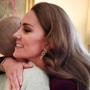 Kate Middleton et le prince William honorent la mémoire de Liz Hatton, une adolescente décédée d'un cancer à 17 ans