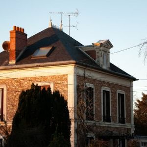 Stabilisation des prix de l'immobilier en France après 18 mois de baisse