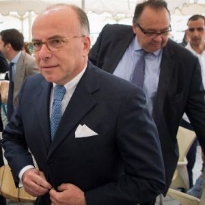 Bernard Cazeneuve réplique à Michel Barnier sur les dépenses des anciens Premiers ministres