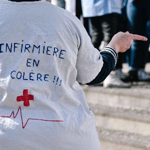 Débat sur l'éducation affective et sexuelle : les infirmières scolaires pointent le manque de précision du gouvernement