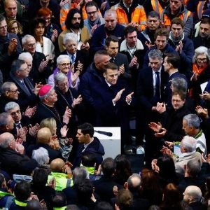 Emmanuel Macron rend hommage au général Jean-Louis Georgelin à Notre-Dame de Paris