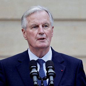 Tensions politiques : Michel Barnier prône le dialogue face aux menaces de censure du RN