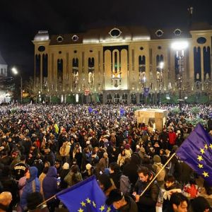 Géorgie : plus de 100 interpellations lors de manifestations pro-Union européenne