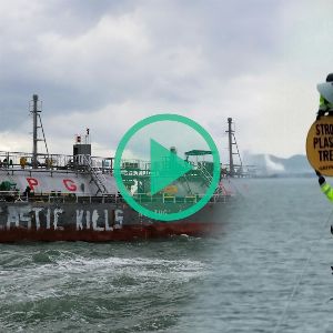 Greenpeace installe un camp sur un navire en Corée du Sud pour protester contre la pollution plastique