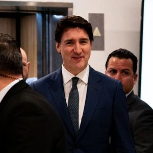 Justin Trudeau rencontre Trump en Floride pour discuter des droits de douane