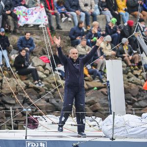 Un marin du Vendée Globe sauve ses filles en commandant du fast-food en plein milieu de l'Atlantique