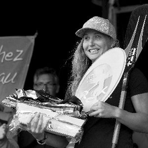 Décès d'Amandine Chazot, championne de stand-up paddle et relayeuse de la flamme olympique à l'âge de 33 ans