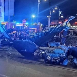 Incident lors d'une parade de Noël à Trouville-sur-Mer : 13 blessés suite à l'effondrement d'un char