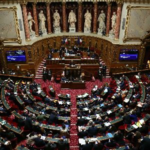 Le Sénat adopte les recettes du budget 2025, la gauche quitte le vote