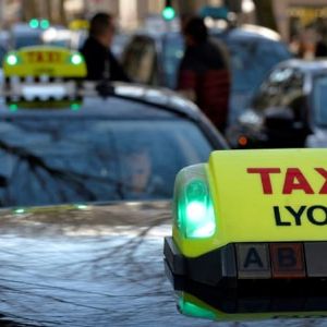 Manifestation de taxis à Lyon : perturbations attendues dans l'agglomération