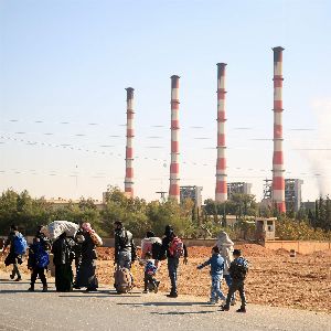 Retour émouvant à Saraqeb, ville libérée par les rebelles en Syrie