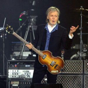 Stéphane Bern annonce Paul McCartney pour la réouverture de Notre-Dame de Paris : la polémique éclate