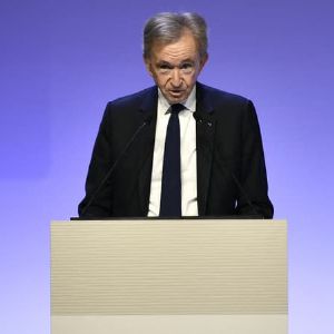 Bernard Arnault élu à l’Académie des sciences morales et politiques