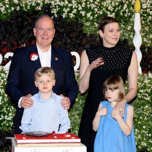 "Carte de voeux de Charlene et Albert de Monaco : la polémique sur un détail de Jacques et Gabriella"