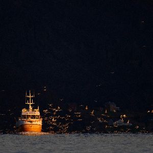 La Norvège met en pause son projet minier en mer après des critiques