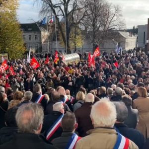 Les élus du Pas-de-Calais unis contre les coupes budgétaires de 2025