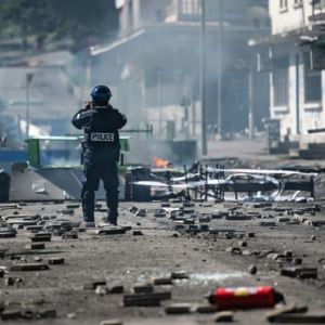 Levée du couvre-feu en Nouvelle-Calédonie après 6 mois d'émeutes