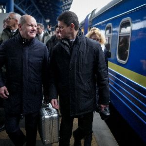 Olaf Scholz annonce une nouvelle aide militaire allemande à l'Ukraine depuis Kyiv