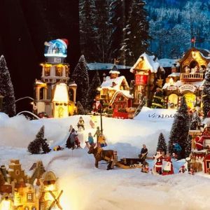 Créez une ambiance féerique à petit prix avec les décors lumineux de Noël proposés par Action !