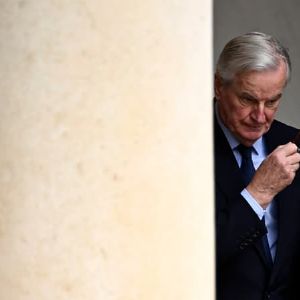 Crise politique en France : motion de censure contre Michel Barnier après l'article 49.3