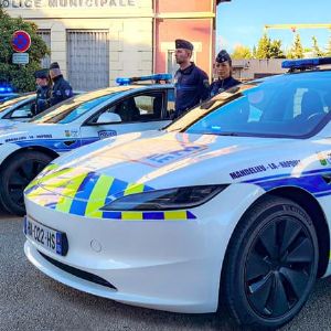 Les policiers municipaux de Mandelieu-la-Napoule circulent en Tesla, une première en France