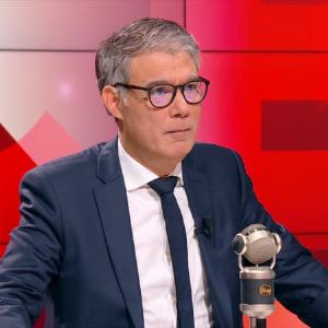 "Olivier Faure critique Michel Barnier pour ne pas avoir dialogué avec la gauche"