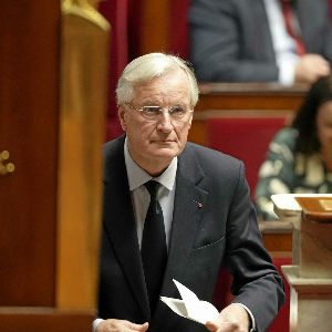 Quelles alternatives en cas de censure de Michel Barnier ?