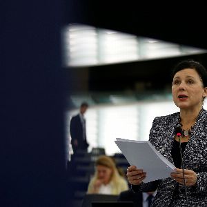 Vera Jourova appelle à mobiliser contre l'antisémitisme en Europe