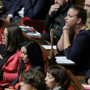 Barnier face à la censure : les divergences isolent les insoumis à gauche